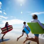 bimbi in spiaggia