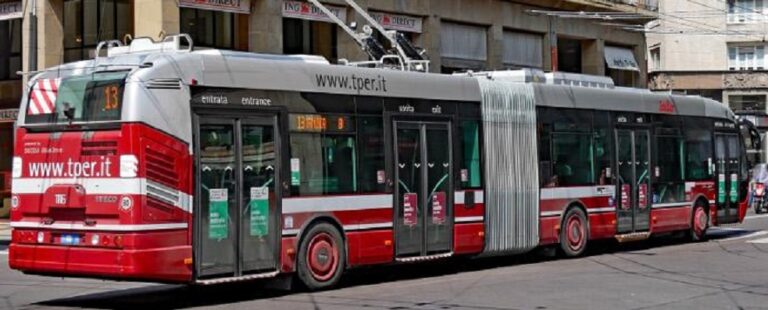 Bologna, al via la filoviarizzazione di alcune linee portanti del trasporto pubblico  