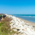 bici-in-spiaggia-a-Cervia