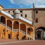 scalone monumentale Ferrara