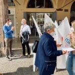 cittadini al banchetto