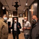 foto di gruppo nelle antiche prigioni di Rocca
