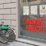 scritta su sede Cgil di via Roma