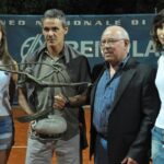 2011 Oreste consegna a Renzo Furlan un riconoscimento