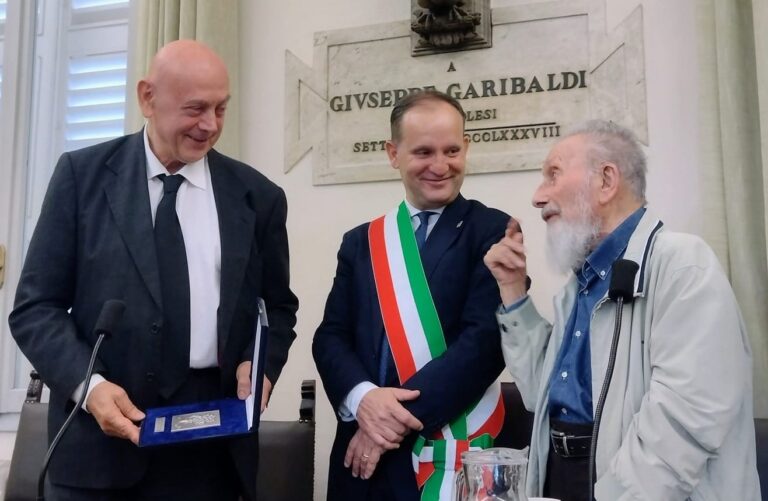 Meldola. Consegna del “Premio Versari” e inaugurazione della mostra per lo scultore Mingotti