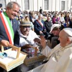 consegna_sale_al_papa