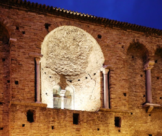 Ravenna, alla Notte d’Oro 2023 nuova luce al Palazzo di Teodorico