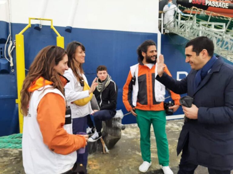 Sbarcati i 134 stranieri al porto di Ravenna