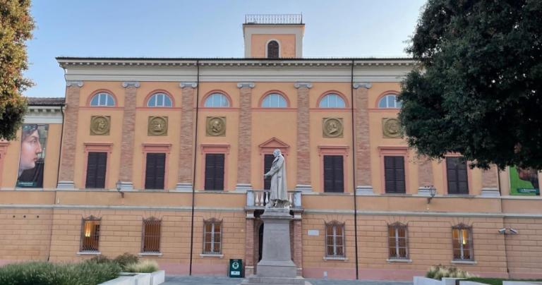 ‘M’illumino di Meno’, il Comune di Cesena spegnerà la facciata della Biblioteca Malatestiana