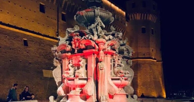 Giornata della Sclerosi Multipla, a Cesena la fontana Masini si veste di rosso