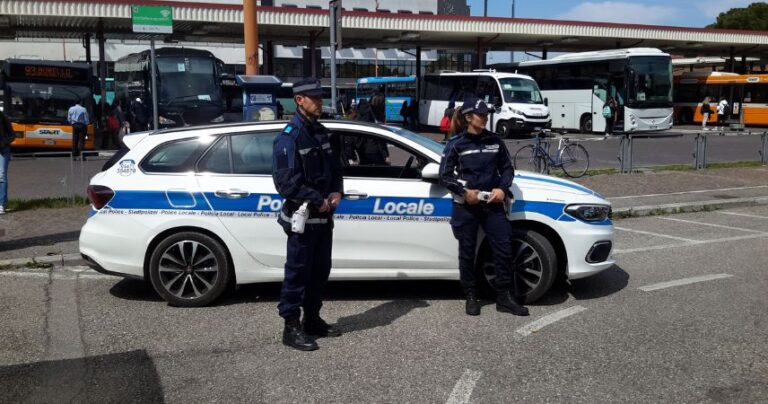 Cesena, il Comune potenzia la figura degli street tutor e conferma la centralità di Ciacarè e degli operatori di strada