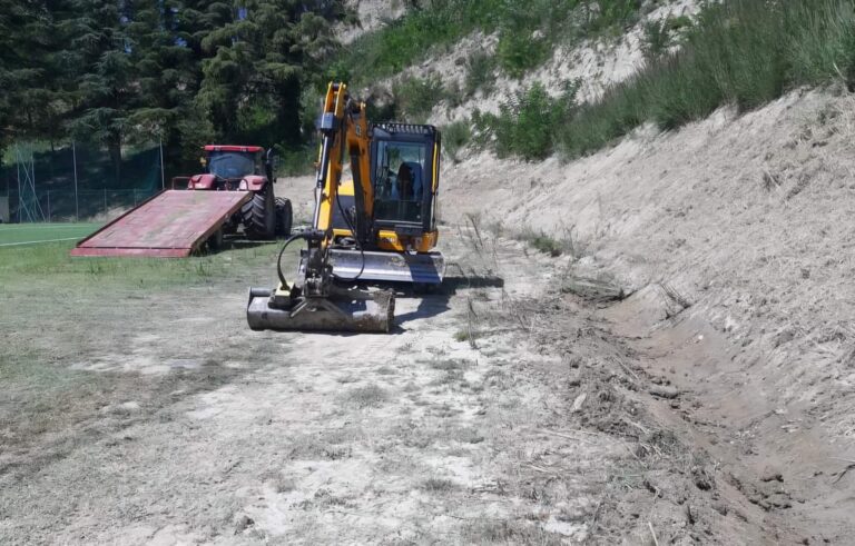 Modigliana, interventi di pulizia dei fossi dopo i temporali dei giorni scorsi