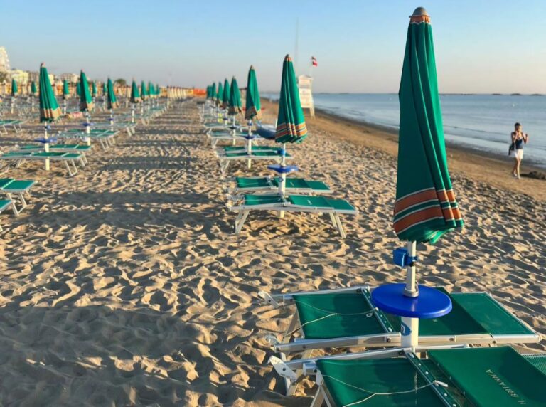 Bolkestein, protesta dei Balneari. Gozzoli: lasciati soli dal governo