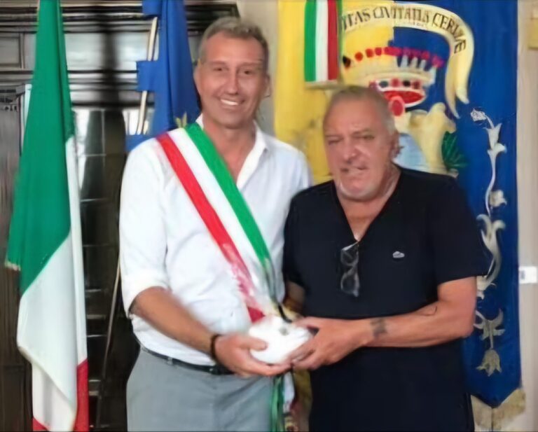 Cervia, il regista Roberto Cenci ricevuto dal sindaco