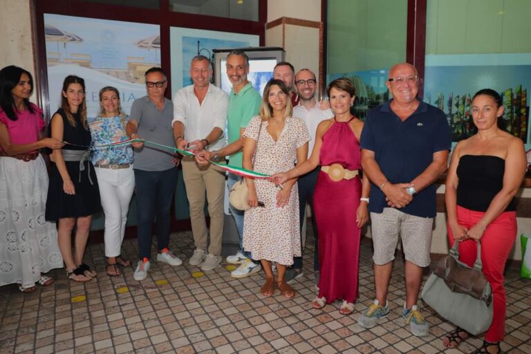 Inaugurati gli IAT digitali a Cervia e Pinarella