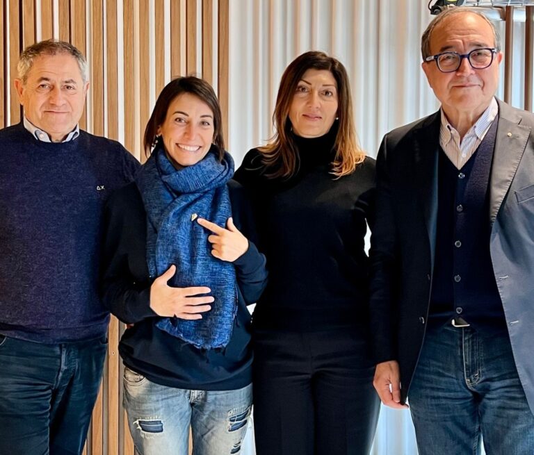 Consegnato a Erica Liverani il premio “E’ bdòcc d’òr” di GiovinBacco 2024