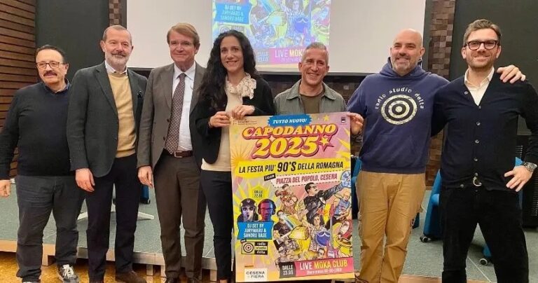 Cesena, presentato l’evento che animerà il Capodanno 2025: in piazza del Popolo concerto dei Moka Club