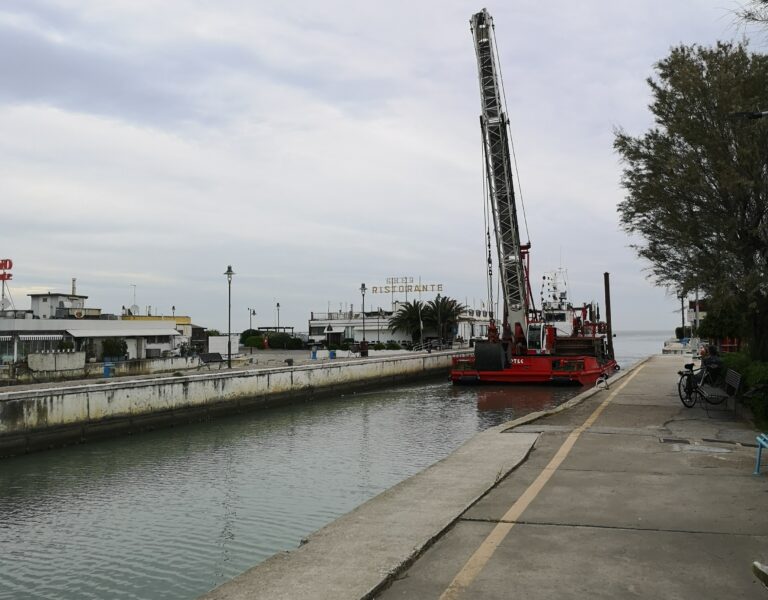 Riccione, ok a interventi di dragaggio per la sicurezza e la fruibilità del porto