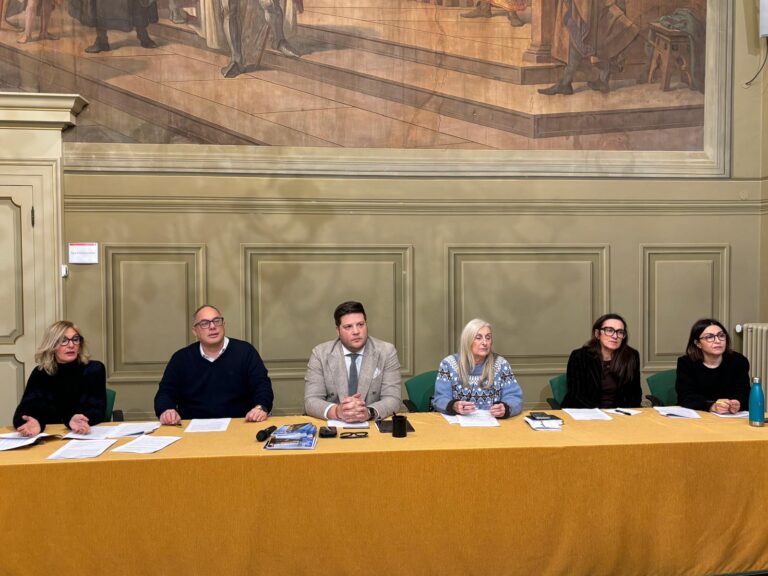 De.C.O. comune di Forlì, scuole in campo per la progettazione grafica