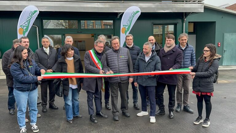 Aziende. Agrisol: inaugurato il nuovo magazzino di Faenza alla presenza di autorità, istituzioni e soci 