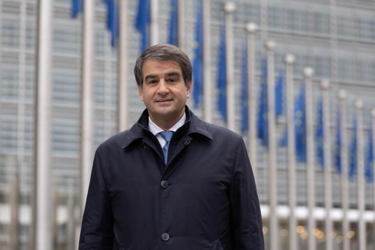 Raffaele Fitto oggi in visita istituzionale a Modena e Ravenna