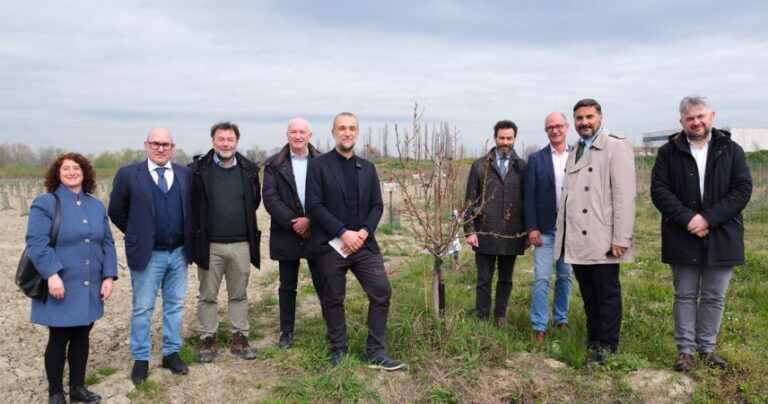 Cesena, Arbolia e Comune inaugurano il 2° lotto del bosco urbano nel podere Sant’Anna