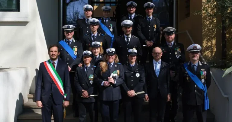 Polizia locale di Cesena, Mercato Saraceno e Montiano: consegnati encomi e riconoscimenti agli agenti