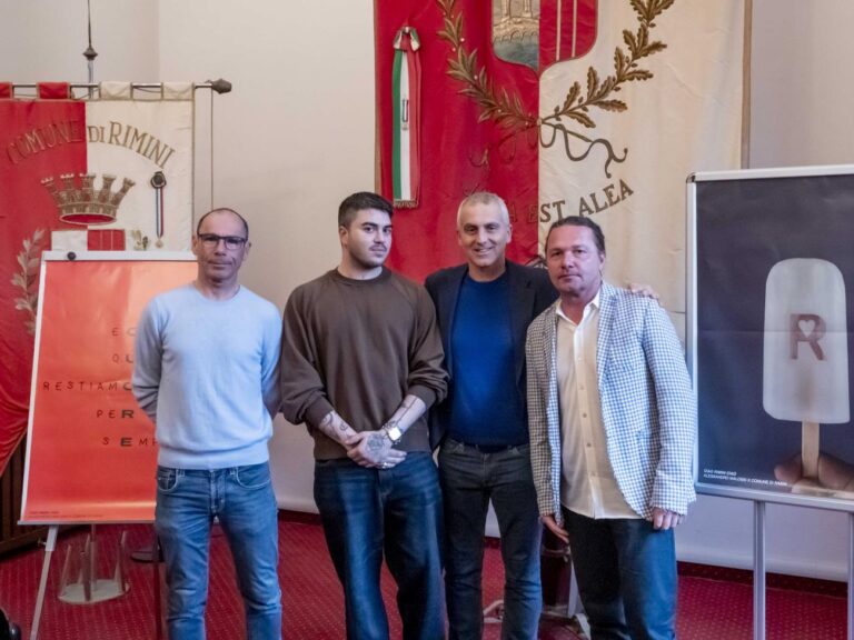 Turismo, il digital artist  Malossi firma una campagna di comunicazione visuale per la città di Rimini