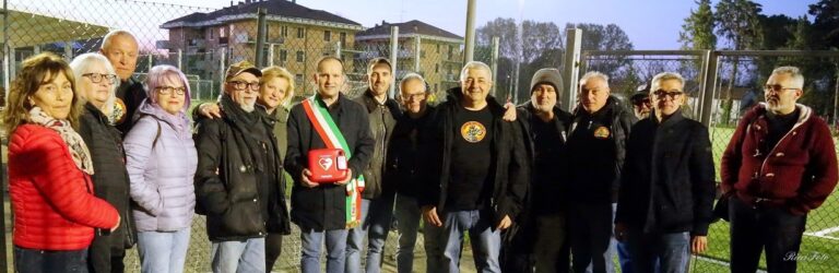 L’Associazione “Il Cuore di Campo” e il gruppo “Giovani meldolesi” donano un defibrillatore all’Asd Meldola Calcio