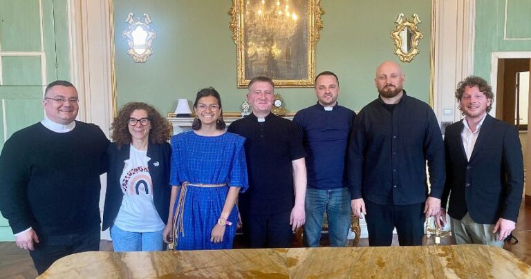 Sacerdoti ucraini in visita in Romagna, l’incontro con il Comune di Cesena