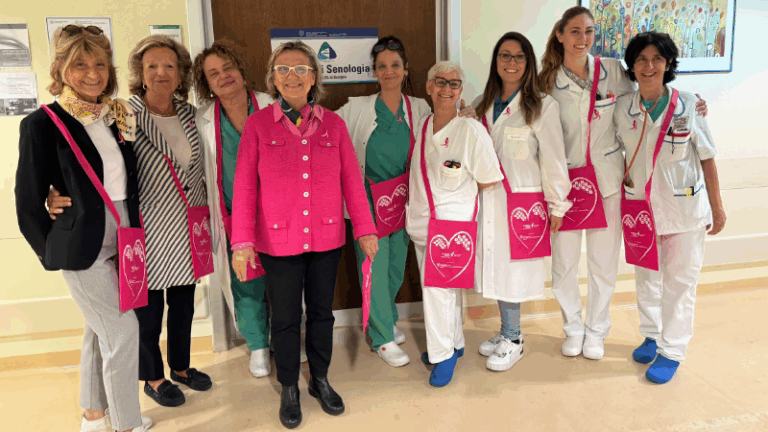 Ausl Bologna: 1.000 pink bag per le donne operate al seno