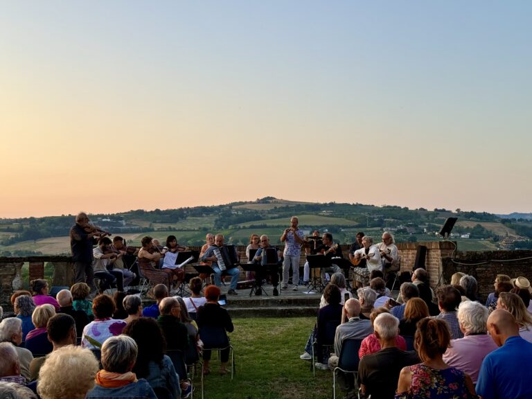 Meldola: Alba di ferragosto in Rocca