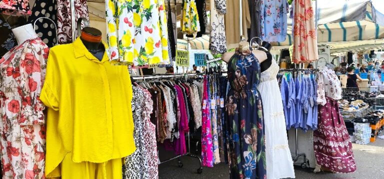 Modena, al Parco Novi Sad il Mercato straordinario non va in vacanza