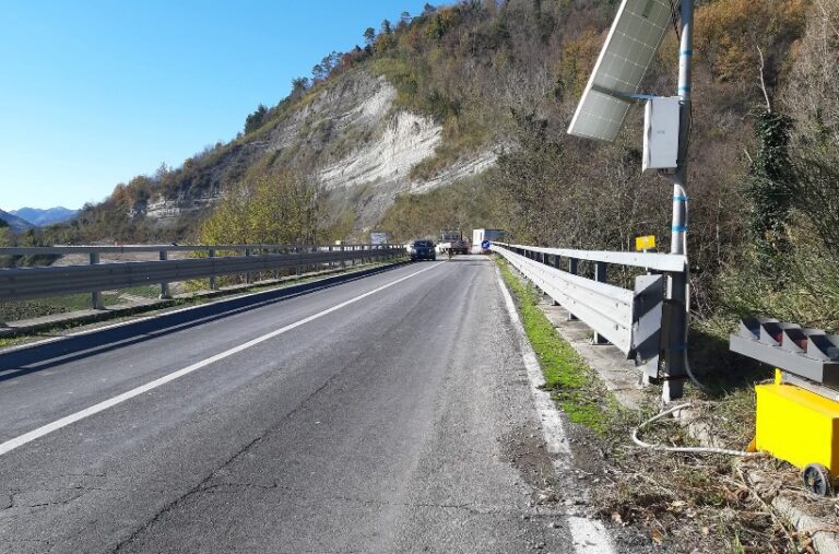 Post alluvione, riaperto il transito a doppio senso sulla Sp20 nel tratto della Riva della Pappona a Modigliana