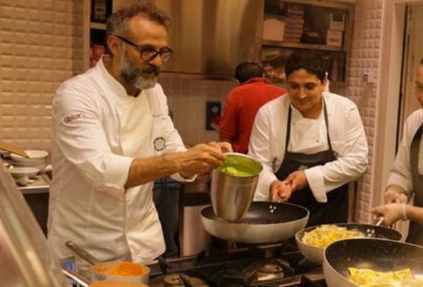 Dalla ‘Cucina italiana Unesco’ al diritto al cibo: il pensiero di CheftoChef nelle parole di Max Poggi e Massimo Bottura 