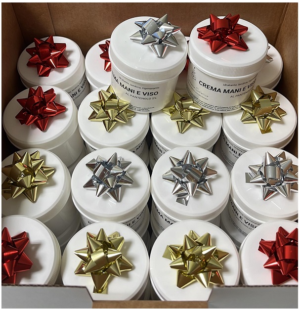 Dalla farmacia ospedaliera di Ravenna un dono di Natale per le pazienti in cura