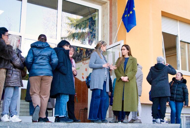 Ridimensionamento scolastico, l’assessore regionale Conti in visita agli istituti comprensivi 4 e 9 di Forlì
