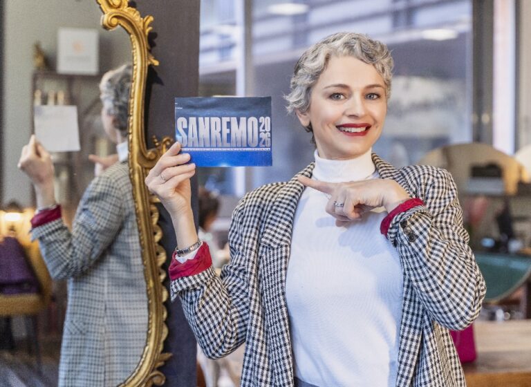 La Lookmaker romagnola Achena Batani al Festival di Sanremo