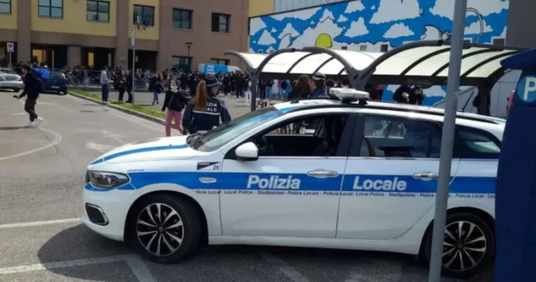 Polizia locale di Cesena: maxi operazione in zona stazione e interventi di prevenzione con i giovani
