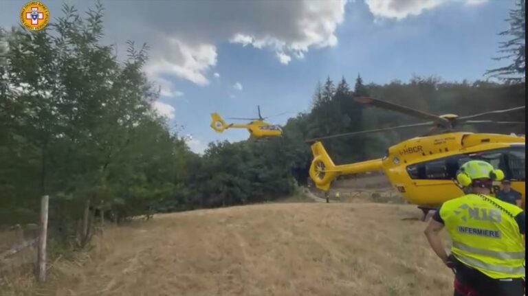 Muore nel tentativo di prestare soccorso ad un giovane scout caduto nella scarpata